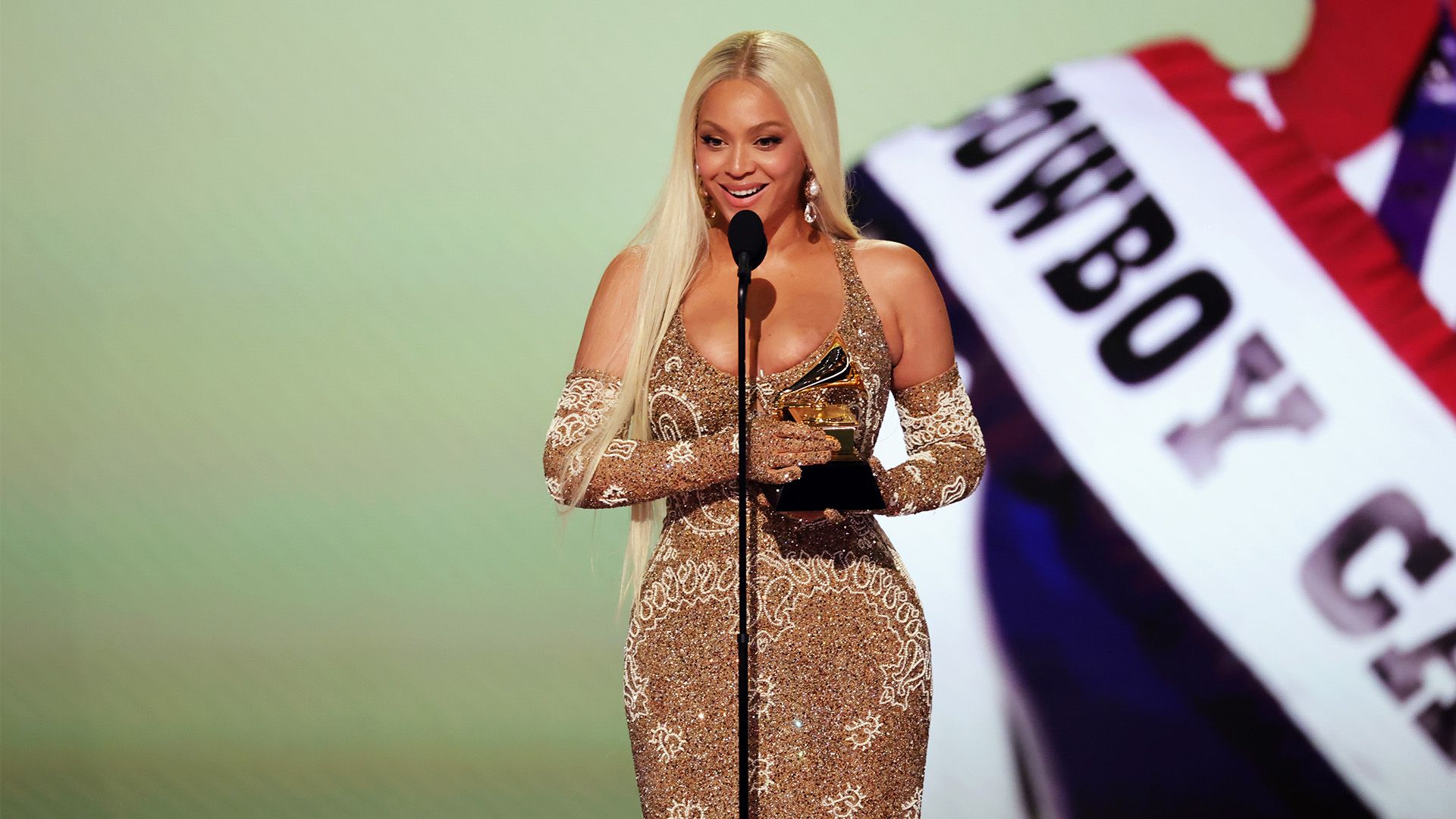 在第二场比 在第二场比